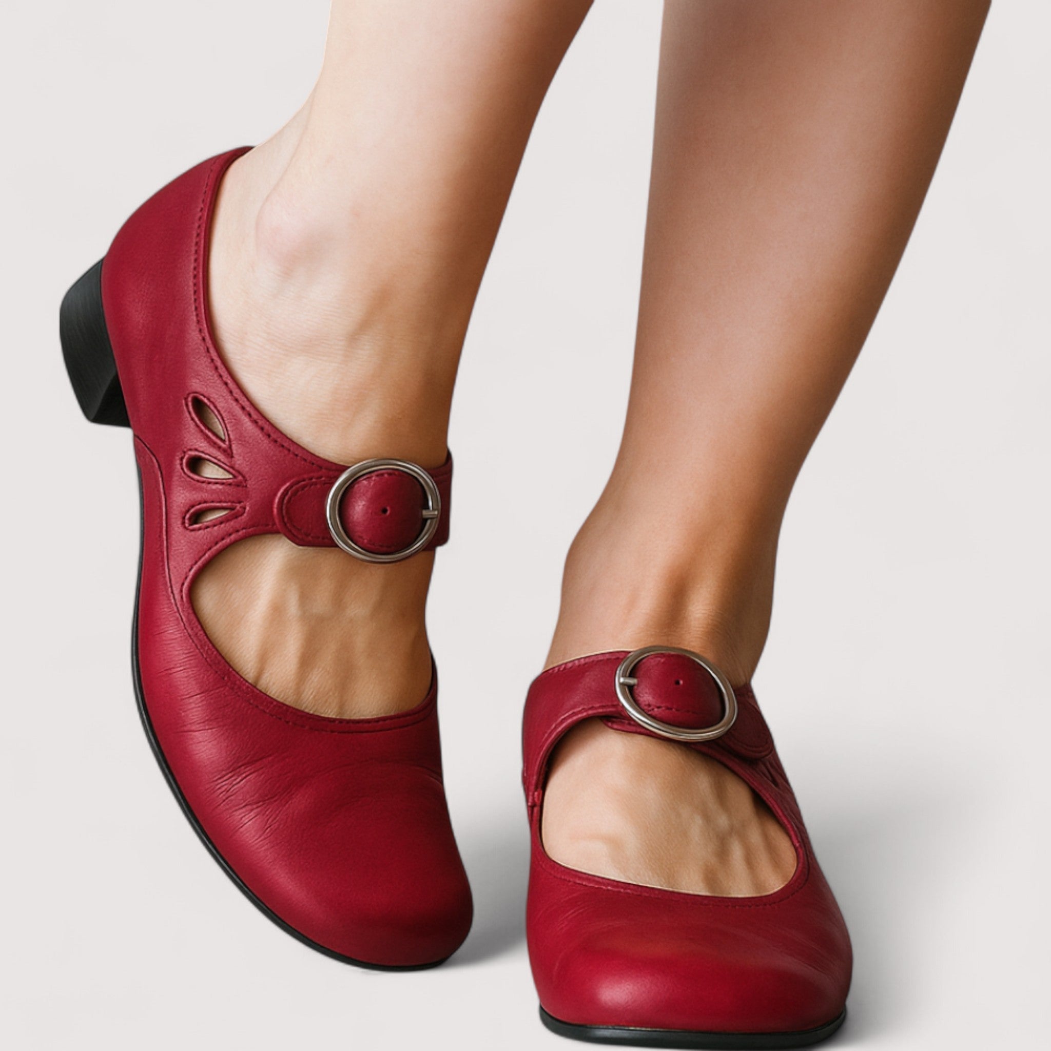 Clara - Elegantní dekolt z ekologické kůže